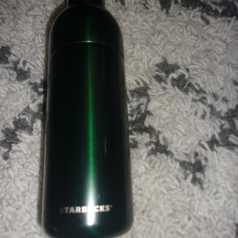 Starbucks 20 oz Green Stainless Steel Thermos/water bottle used